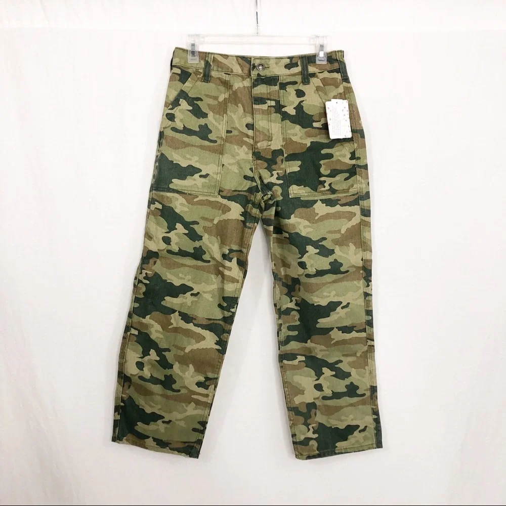 NEW Free People We The Free High Rise Remy Camo Crop Jeans, Size 28, Green